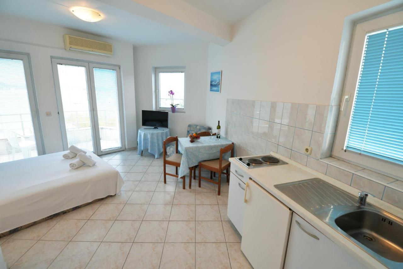 Apartman Mana, Murter Eksteriør billede
